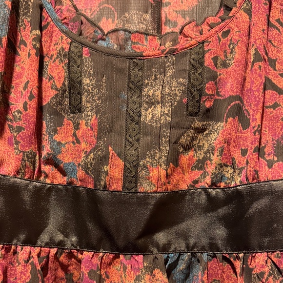 DKNY Black and Red Floral Mini Dress - Picture 6 of 10